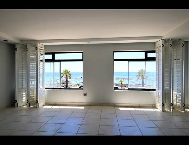 3 bed property to rent in MOUILLE POINT